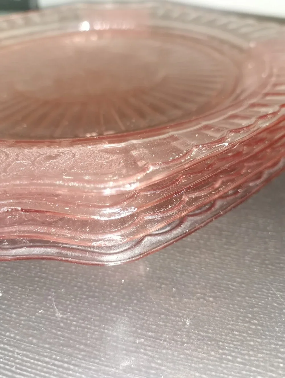 Set of 4 Anchor Hocking Vintage Mayfair Open Rose Pink Dinner Plates Approx 9.5